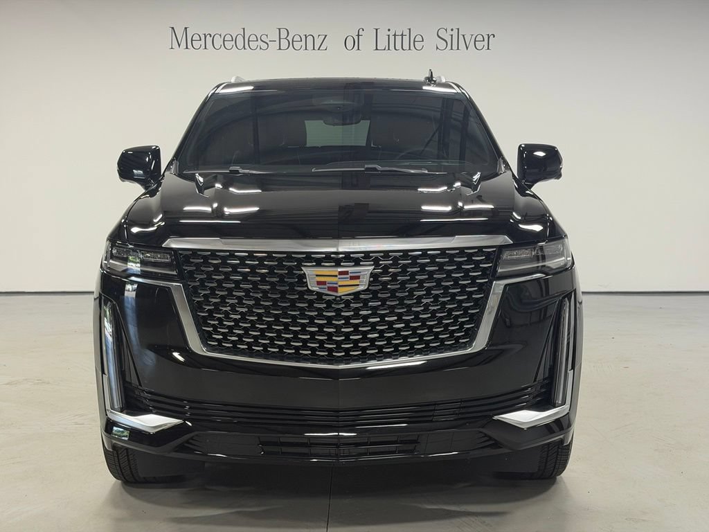Used 2024 Cadillac Escalade Premium Luxury AWD/4WD image 9