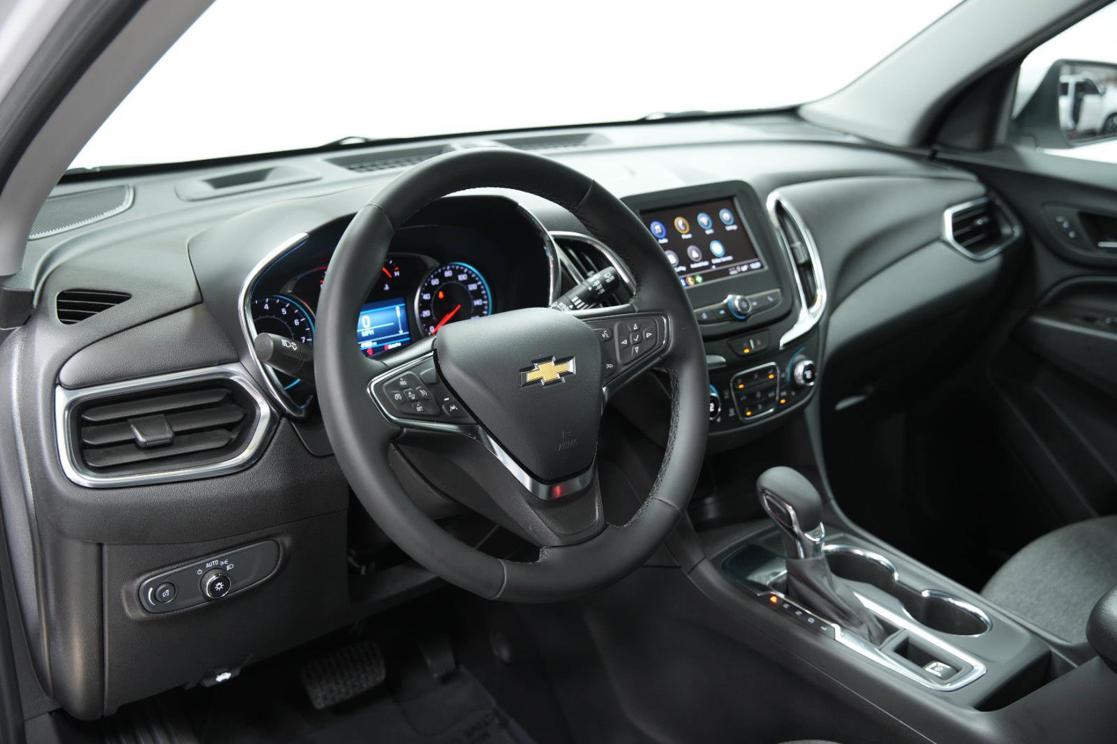 Used 2024 Chevrolet Equinox LT image 26