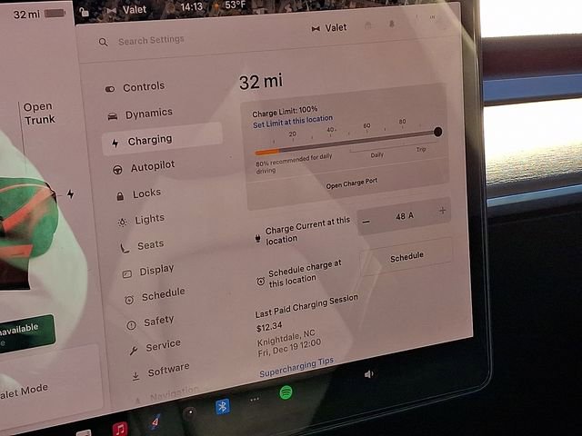 Used 2022 Tesla Model Y Long Range image 24