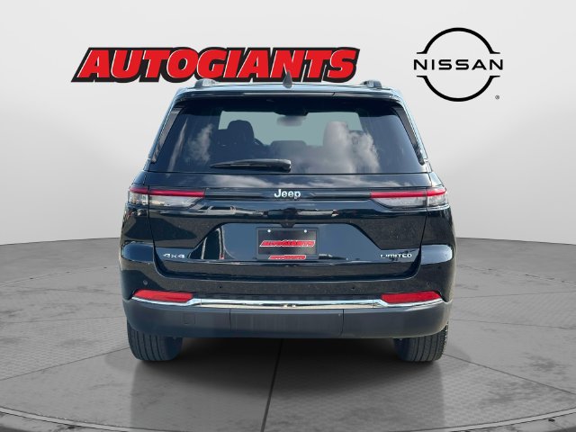 Used 2023 Jeep Grand Cherokee Limited AWD/4WD image 6