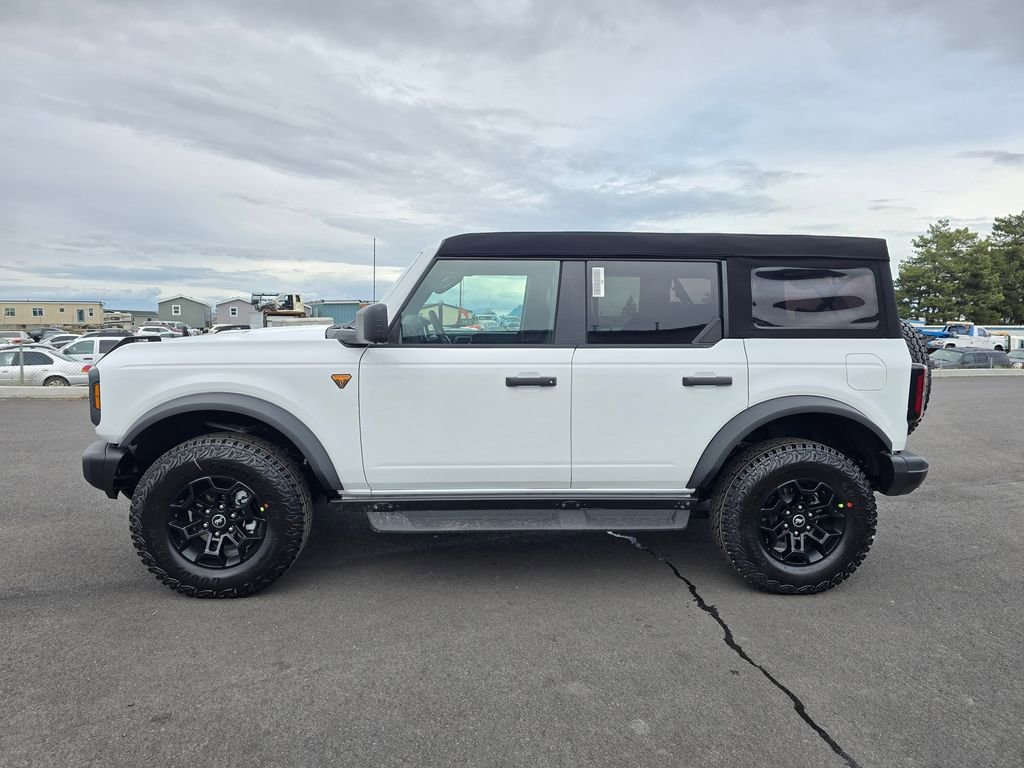 New 2026 Ford Bronco Badlands image 3