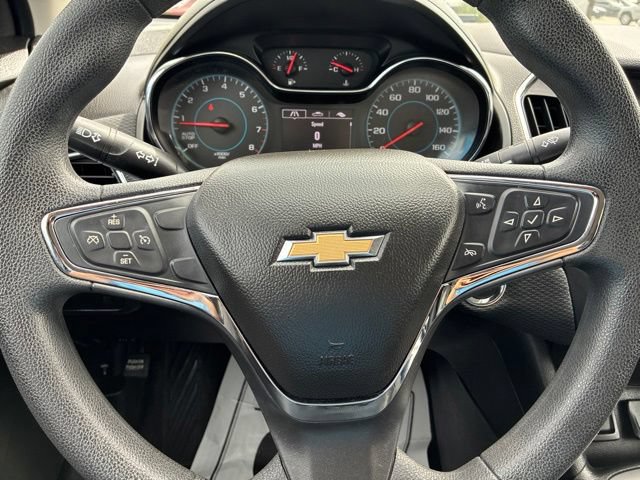Used 2017 Chevrolet Cruze LT w/ Convenience Package FWD image 27