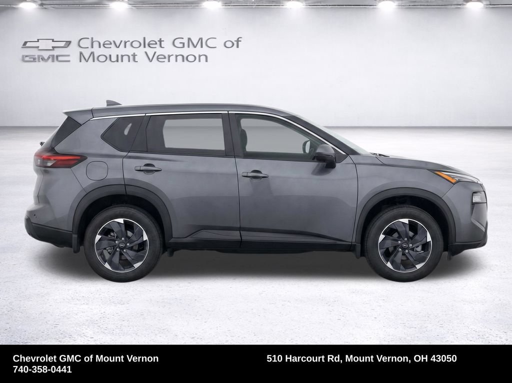 Used 2026 Nissan Rogue SV AWD/4WD image 9