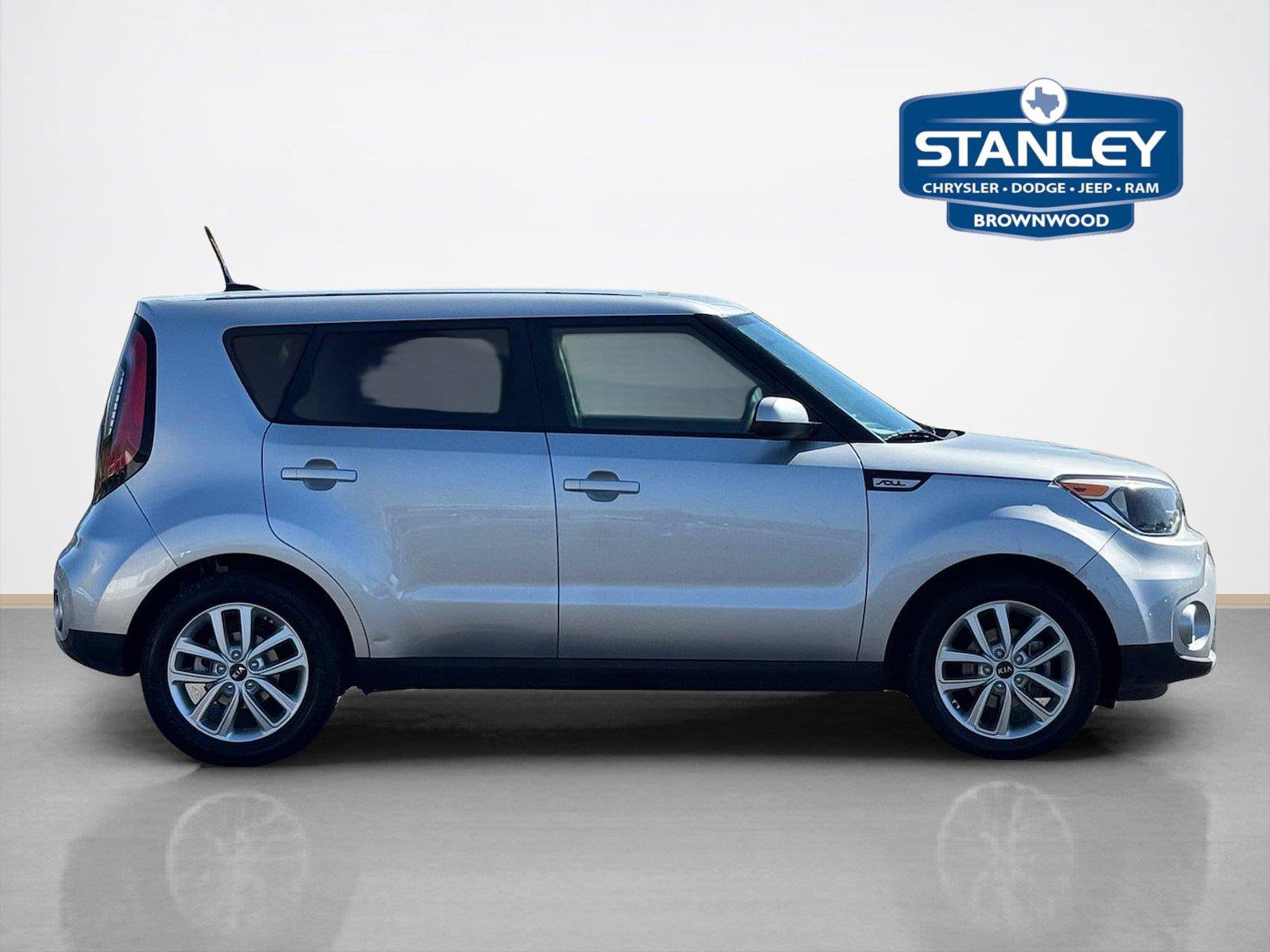 Used 2019 Kia Soul + FWD image 9