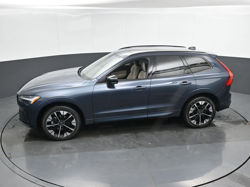 New 2026 Volvo XC60 B5 Plus w/ Protection Package Premier image 35