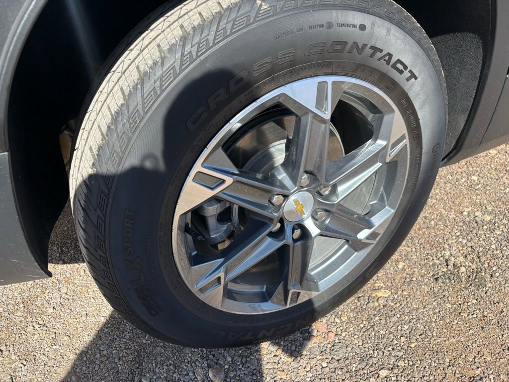 Used 2025 Chevrolet Blazer LT image 9