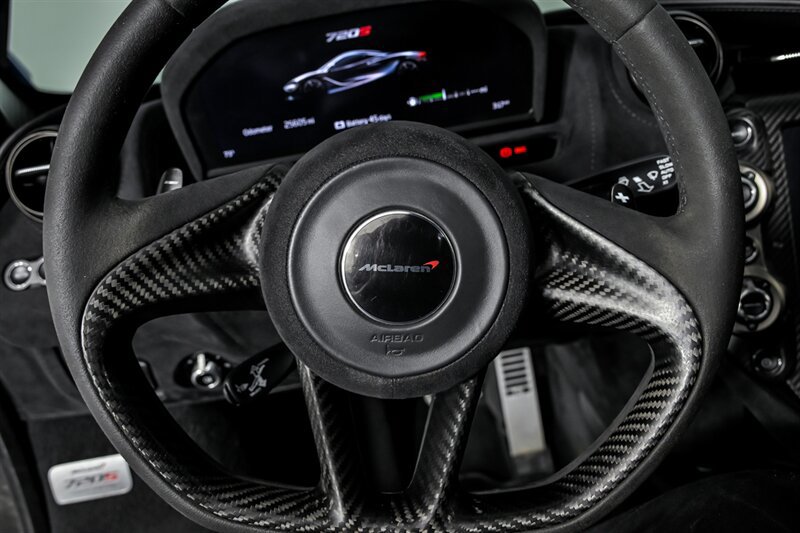 Used 2018 McLaren 720S RWD image 27