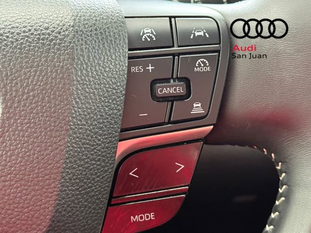 Used 2025 Toyota Camry SE image 21