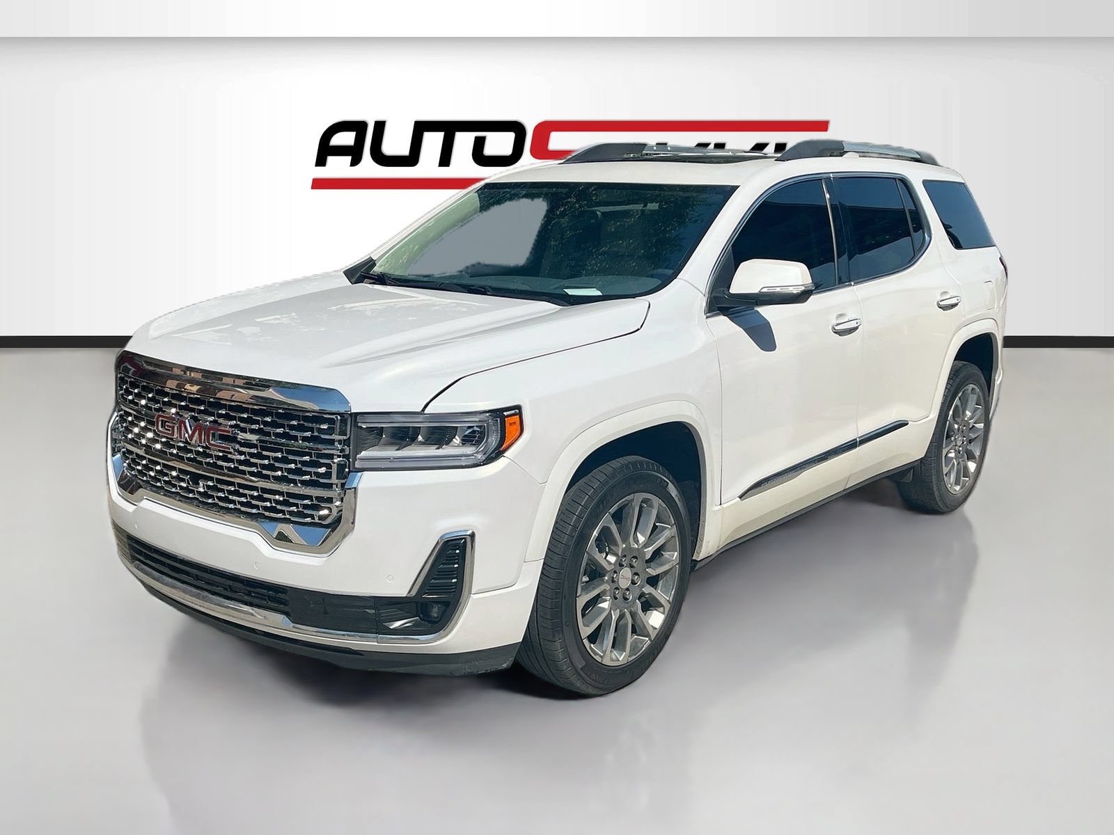 Used 2023 GMC Acadia Denali w/ Trailering Package FWD image 3