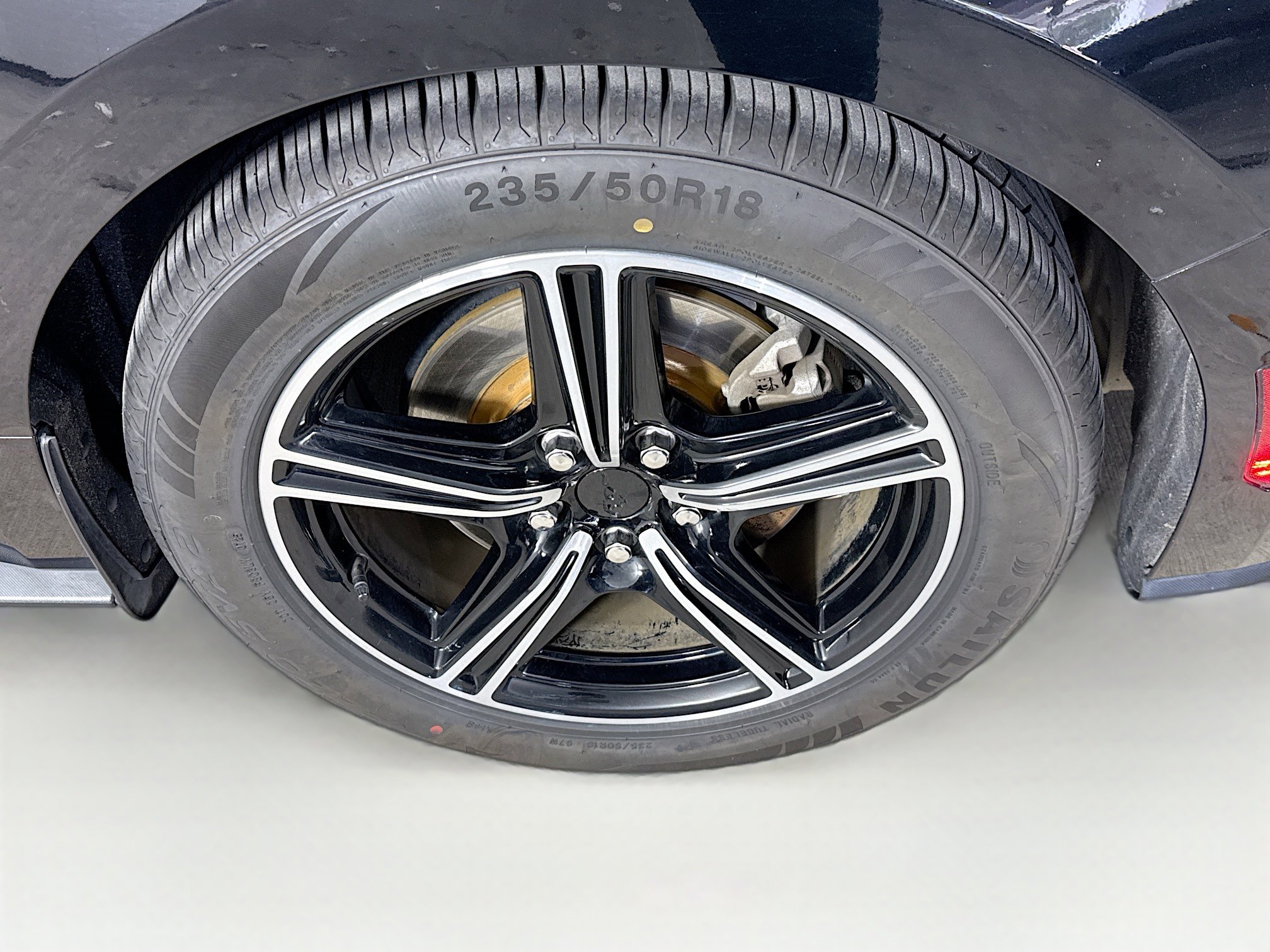 Used 2024 Ford Mustang Premium image 34