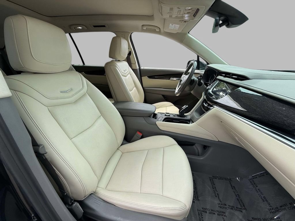 Used 2020 Cadillac XT6 Premium Luxury FWD image 14