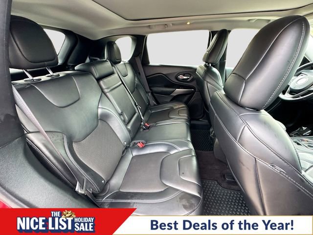 Used 2019 Jeep Cherokee Latitude Plus w/ Comfort/Convenience Group image 27