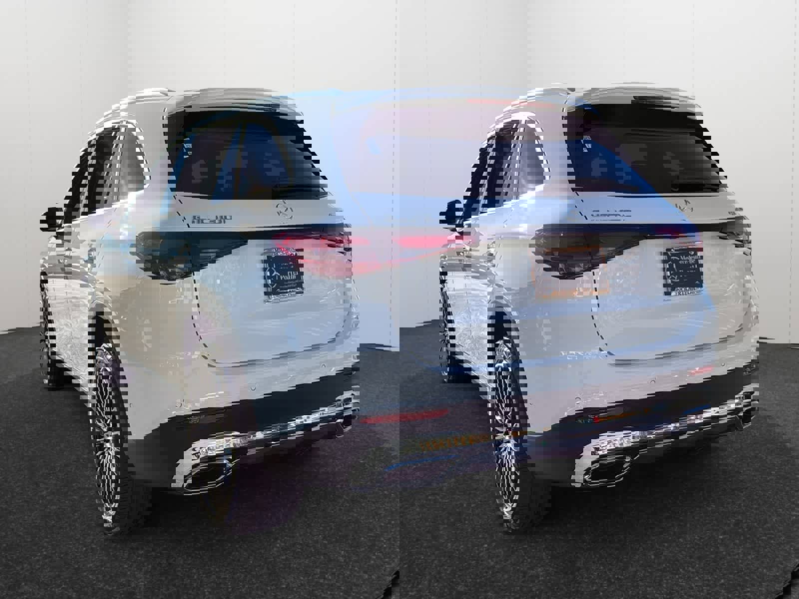 New 2026 Mercedes-Benz GLC 300 4MATIC image 6