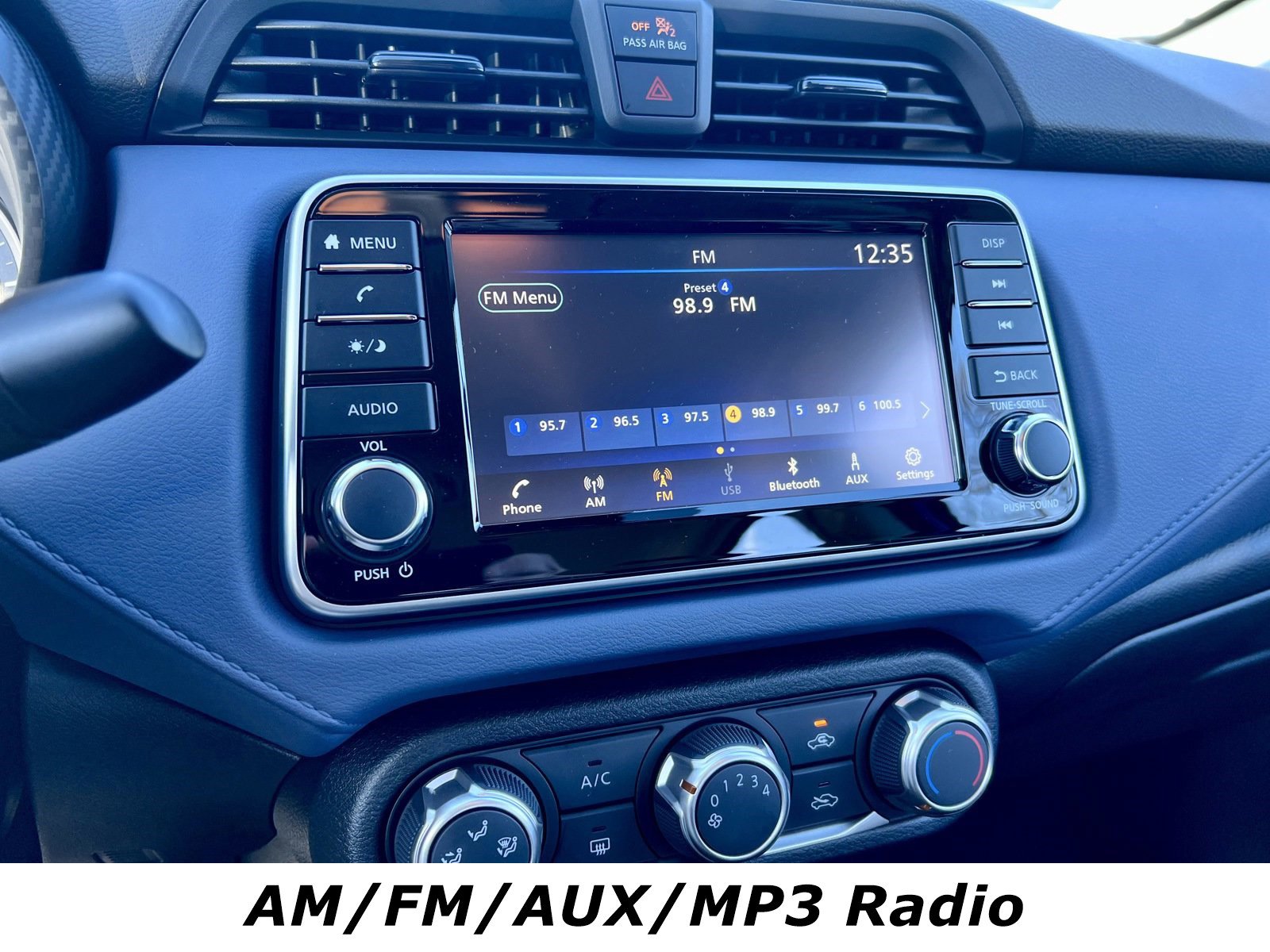 Used 2025 Nissan Versa SV w/ Trunk Package image 8