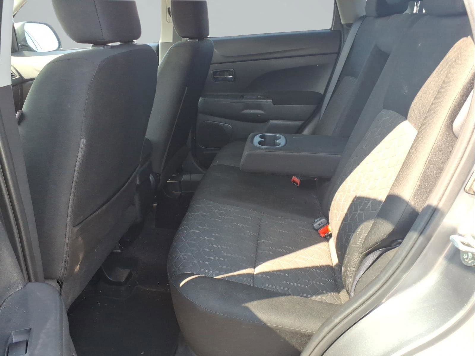 Used 2023 Mitsubishi Outlander Sport ES image 21
