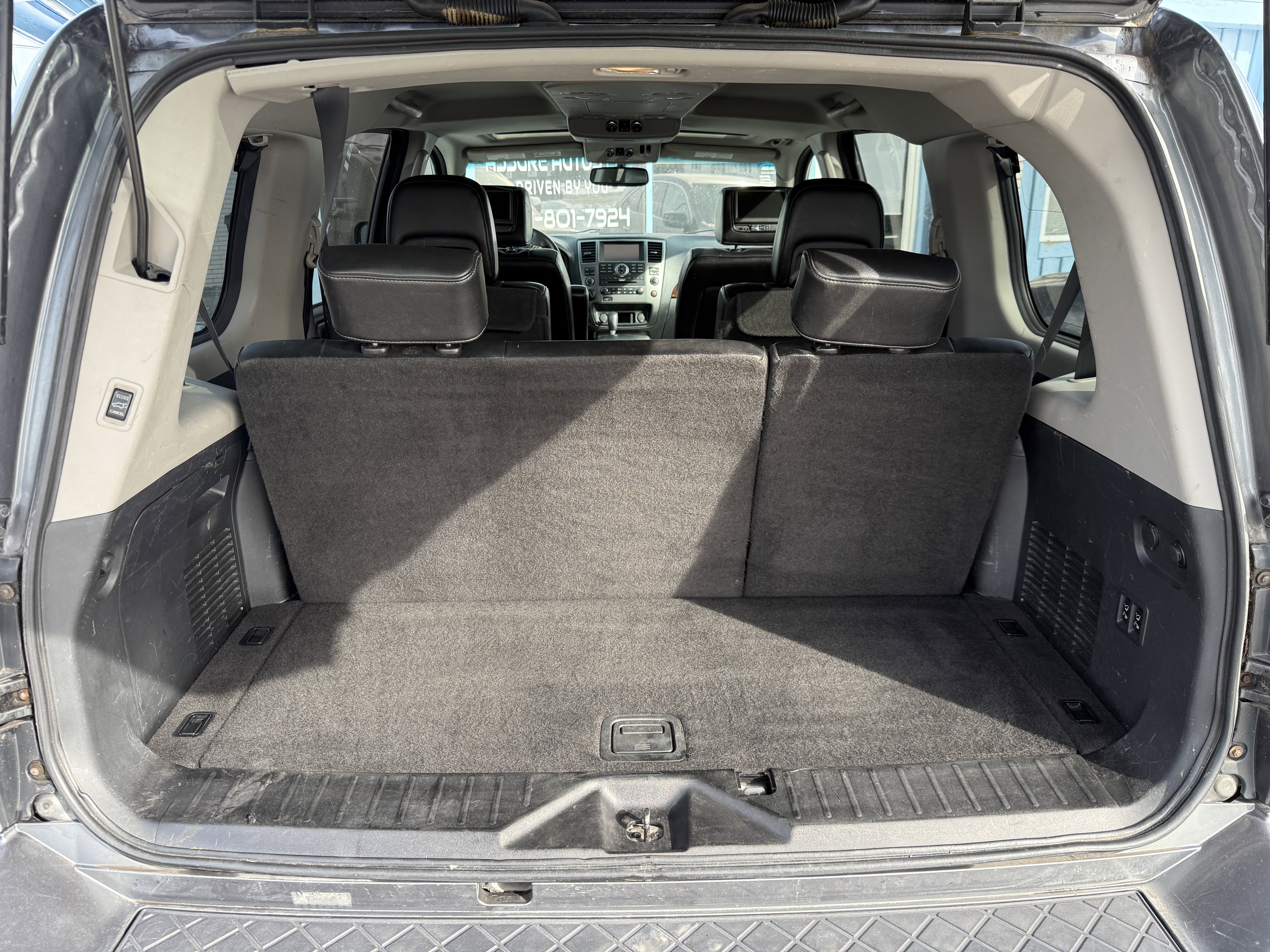 Used 2014 Nissan Armada Platinum w/ 2nd Row Captain Seat Package image 23