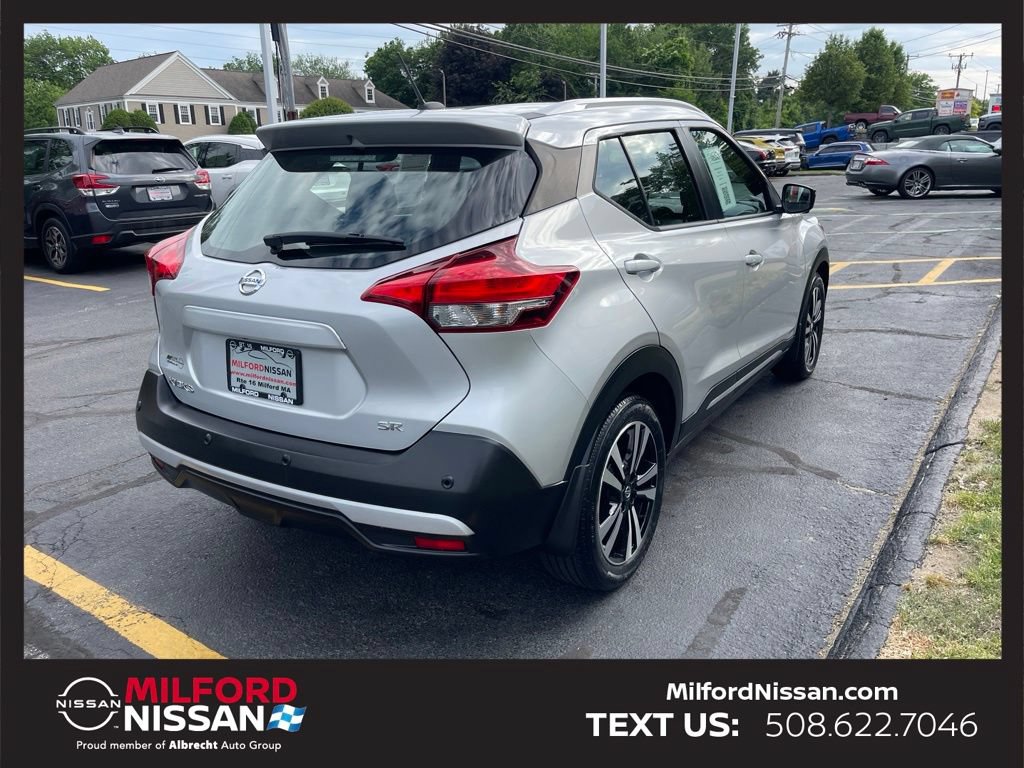 Used 2020 Nissan Kicks SR FWD image 5