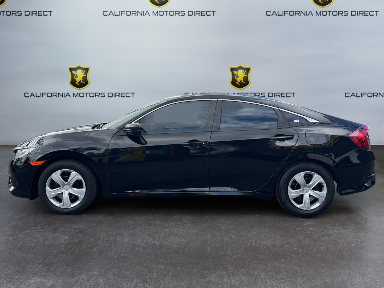Used 2018 Honda Civic LX image 2