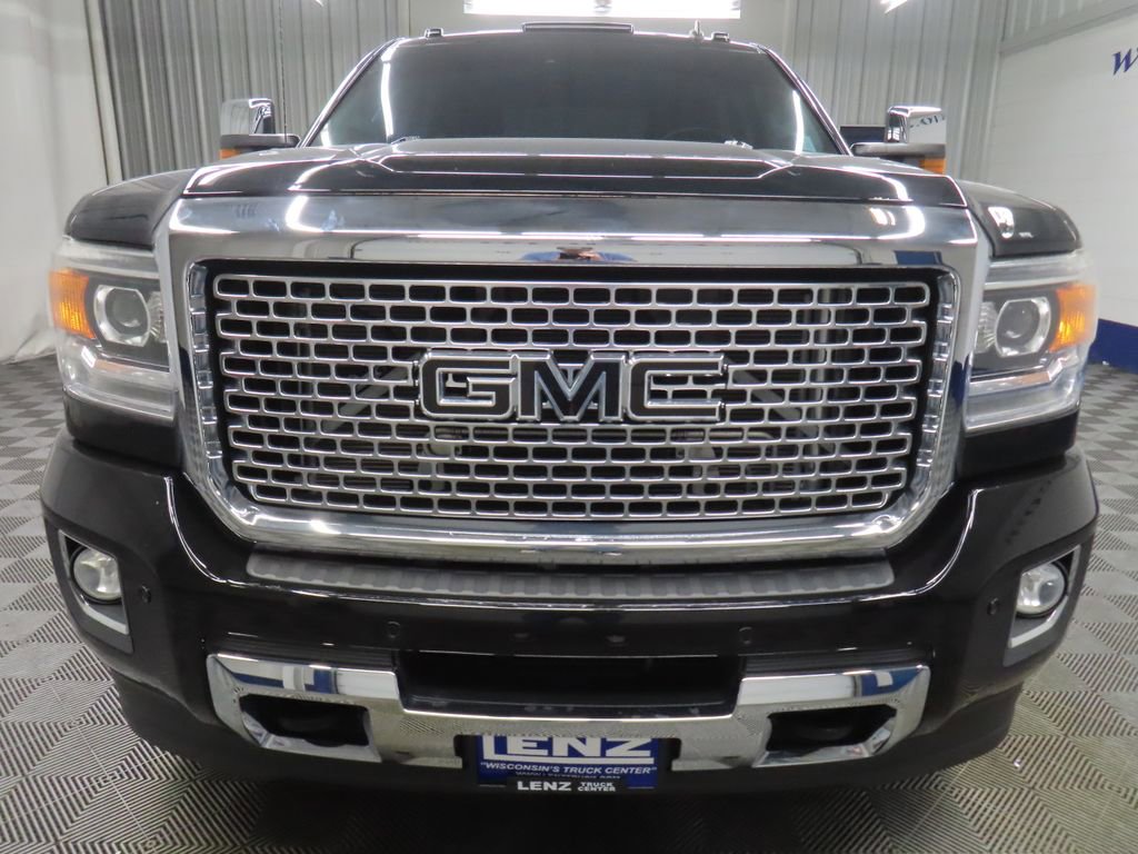 Used 2015 GMC Sierra 2500 Denali w/ Duramax Plus Package AWD/4WD image 42