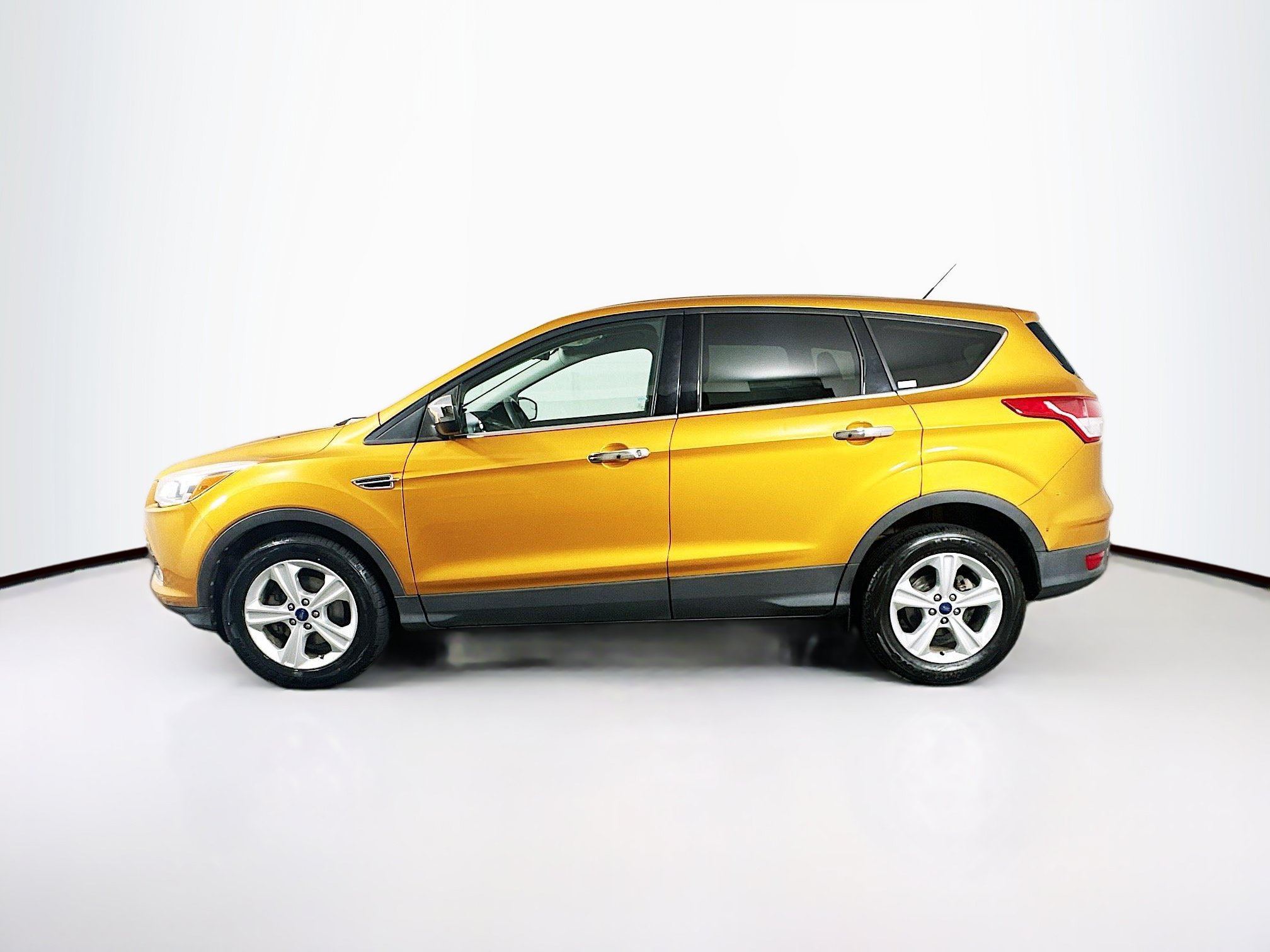 Used 2016 Ford Escape SE FWD image 4