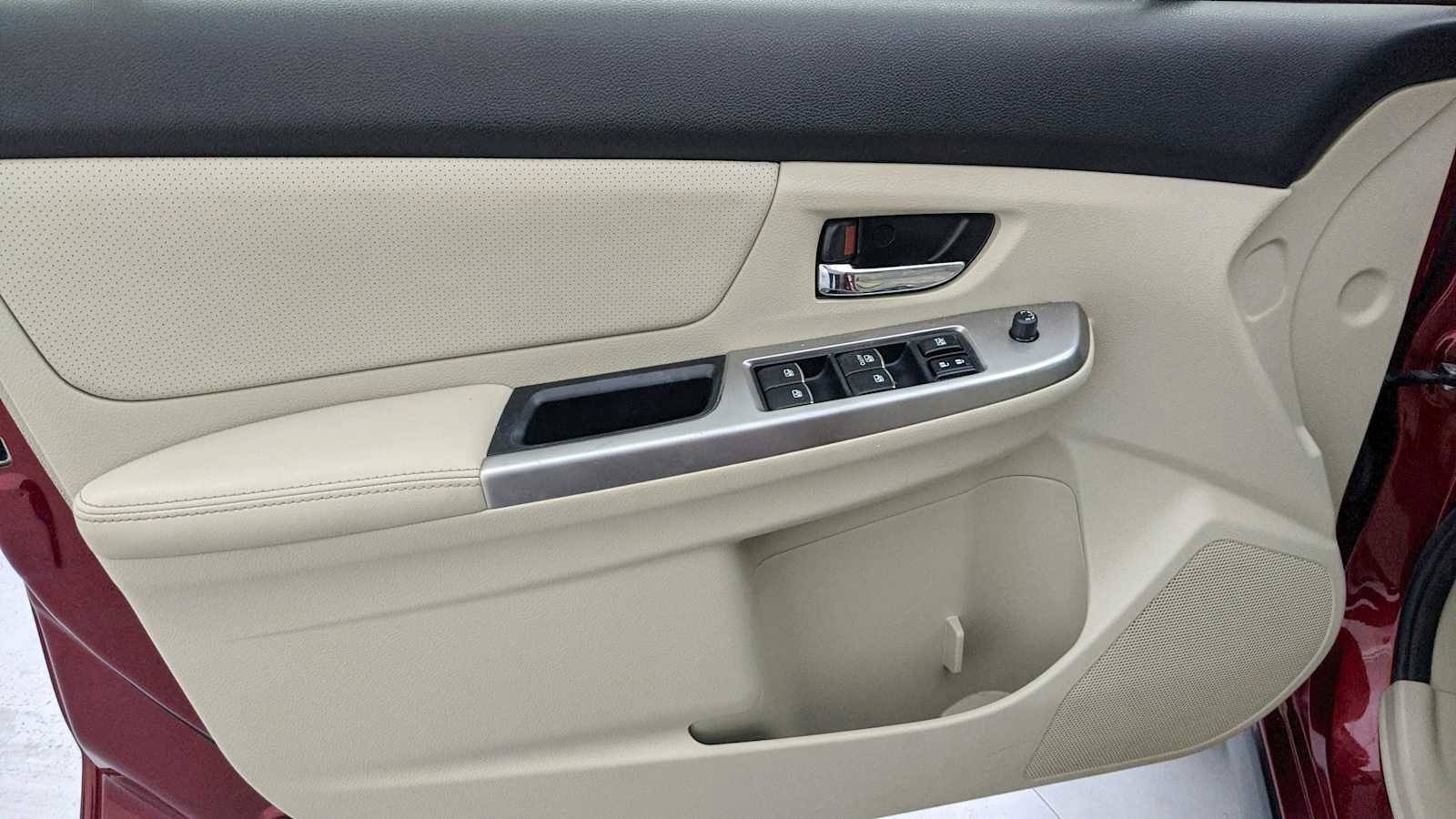 Used 2015 Subaru Crosstrek 2.0i Limited image 14