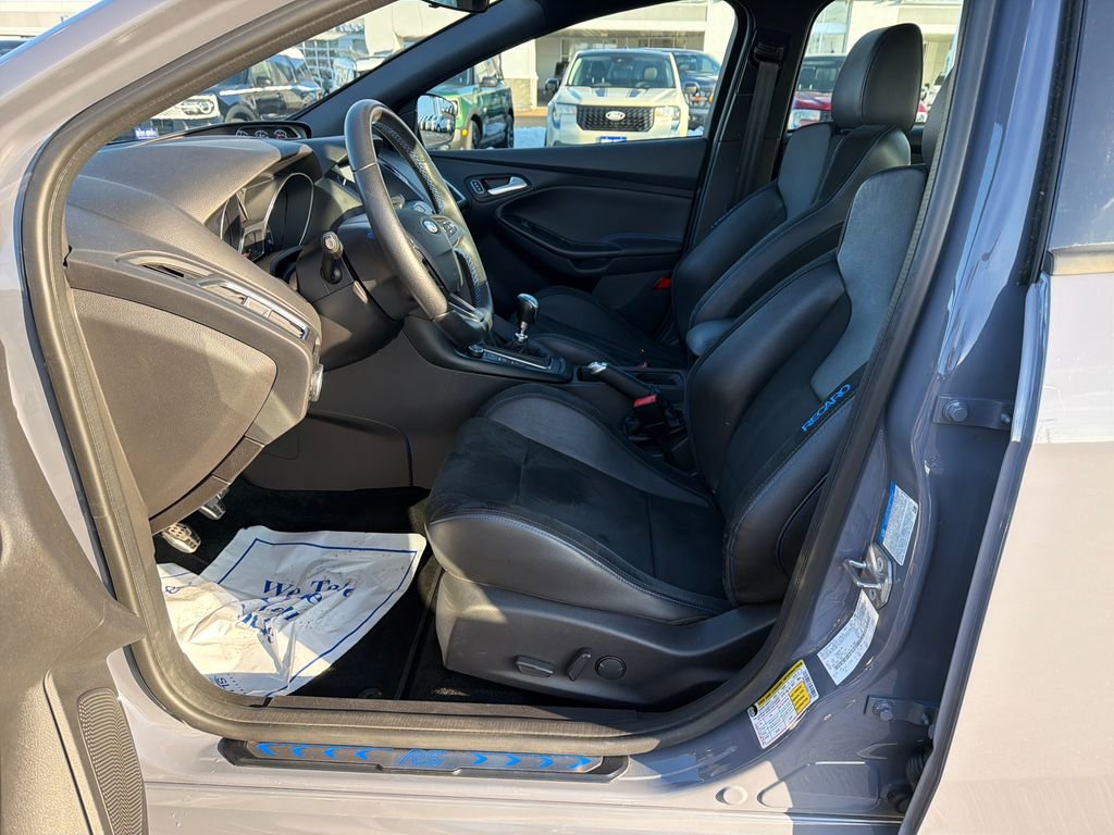 Used 2017 Ford Focus RS image 9