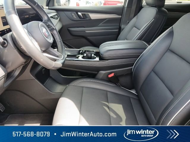 Used 2025 Buick Enclave Preferred AWD/4WD image 19