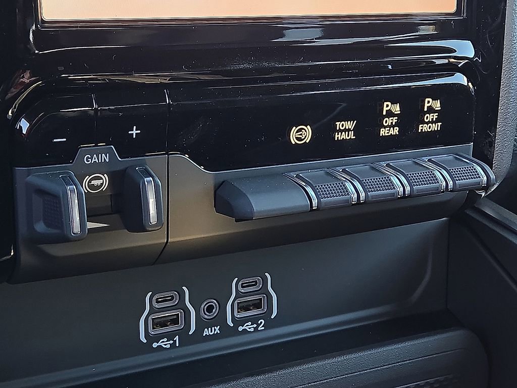 New 2026 RAM 3500 Big Horn image 13