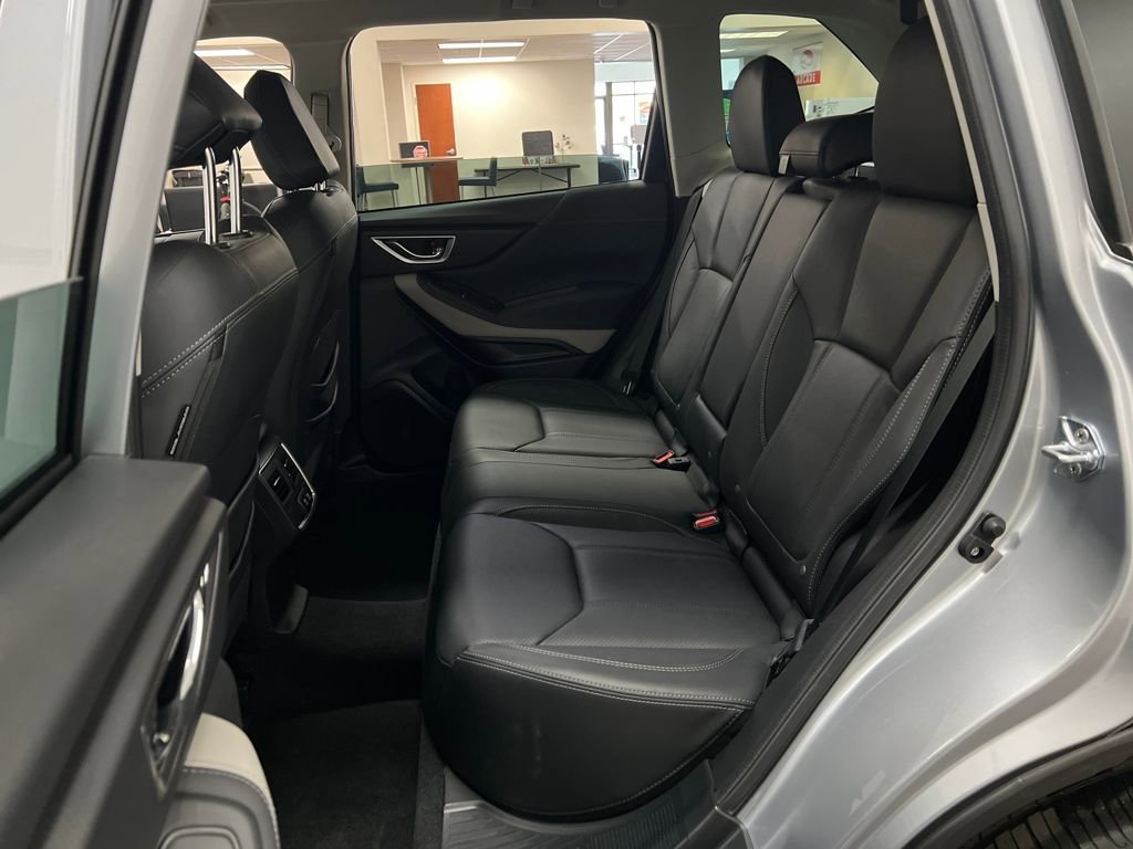 Used 2023 Subaru Forester Limited AWD/4WD image 28