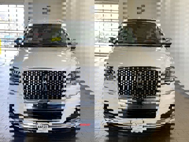 Used 2024 Lincoln Navigator Black Label image 3