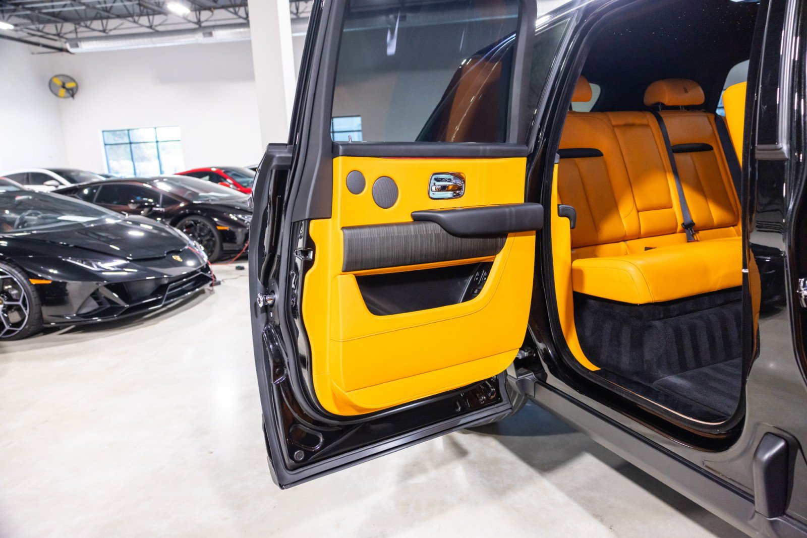 Used 2022 Rolls-Royce Cullinan AWD/4WD image 20