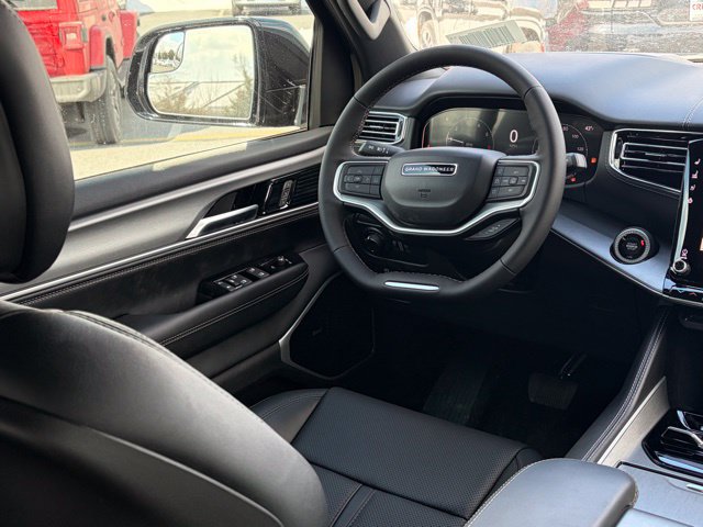 New 2026 Jeep Grand Wagoneer Limited AWD/4WD image 34