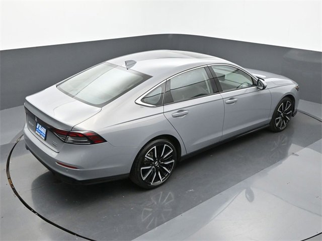 Used 2024 Honda Accord Touring image 17