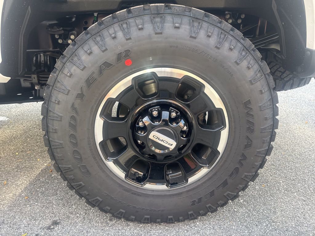 New 2026 Ford F250 Platinum w/ Tremor Off-Road Package image 11