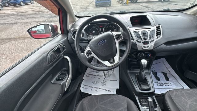 Used 2013 Ford Fiesta SE w/ Moon & Mood Pkg image 13