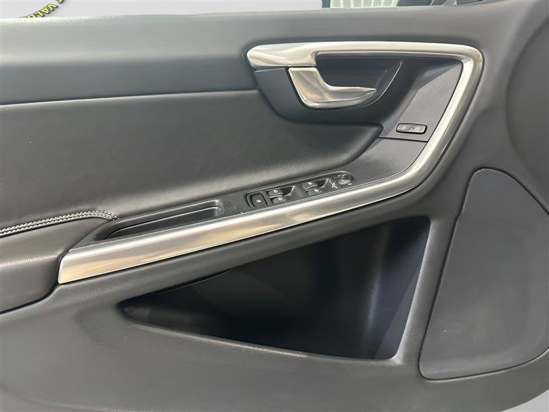 Used 2015 Volvo S60 T6 Platinum FWD image 11