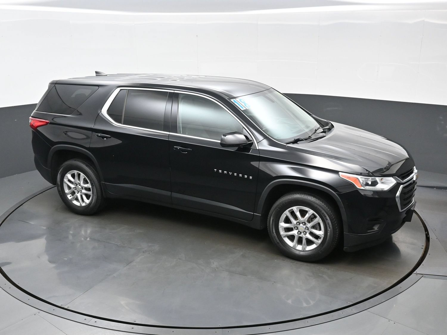 Used 2018 Chevrolet Traverse LS FWD image 41