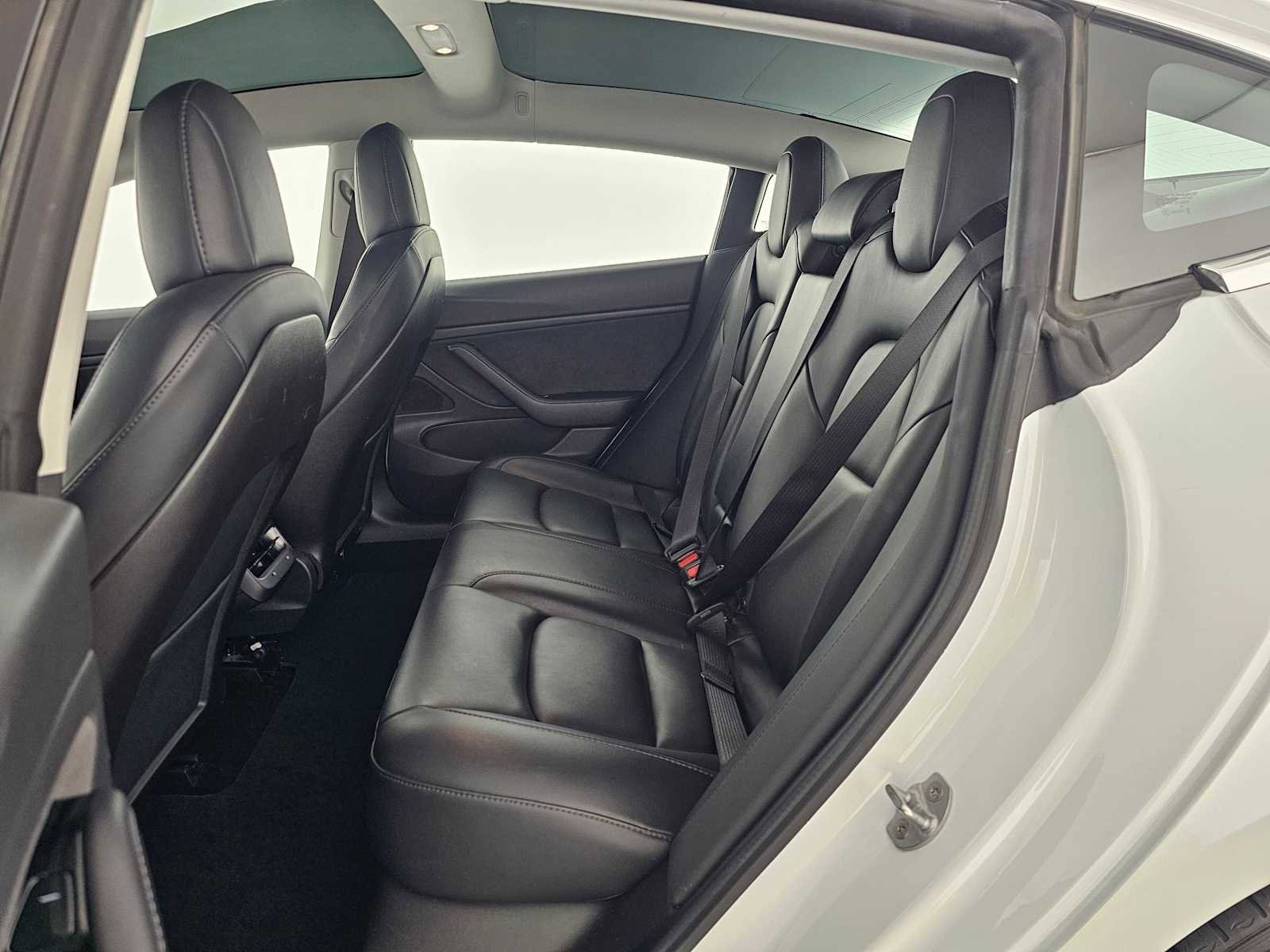Used 2020 Tesla Model 3 Long Range image 15