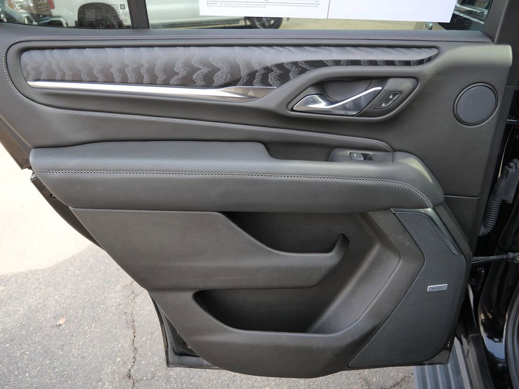 Used 2024 GMC Yukon Denali w/ Denali Reserve Package image 27