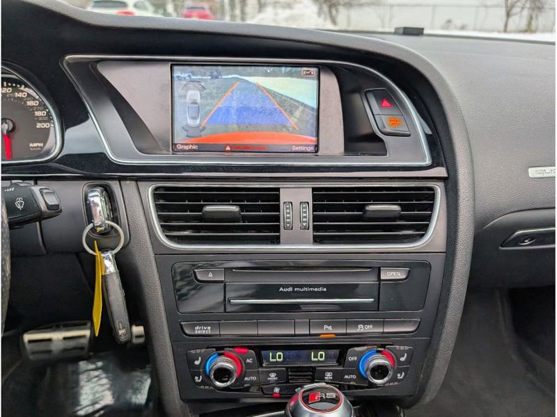 Used 2014 Audi RS 5 Cabriolet image 23