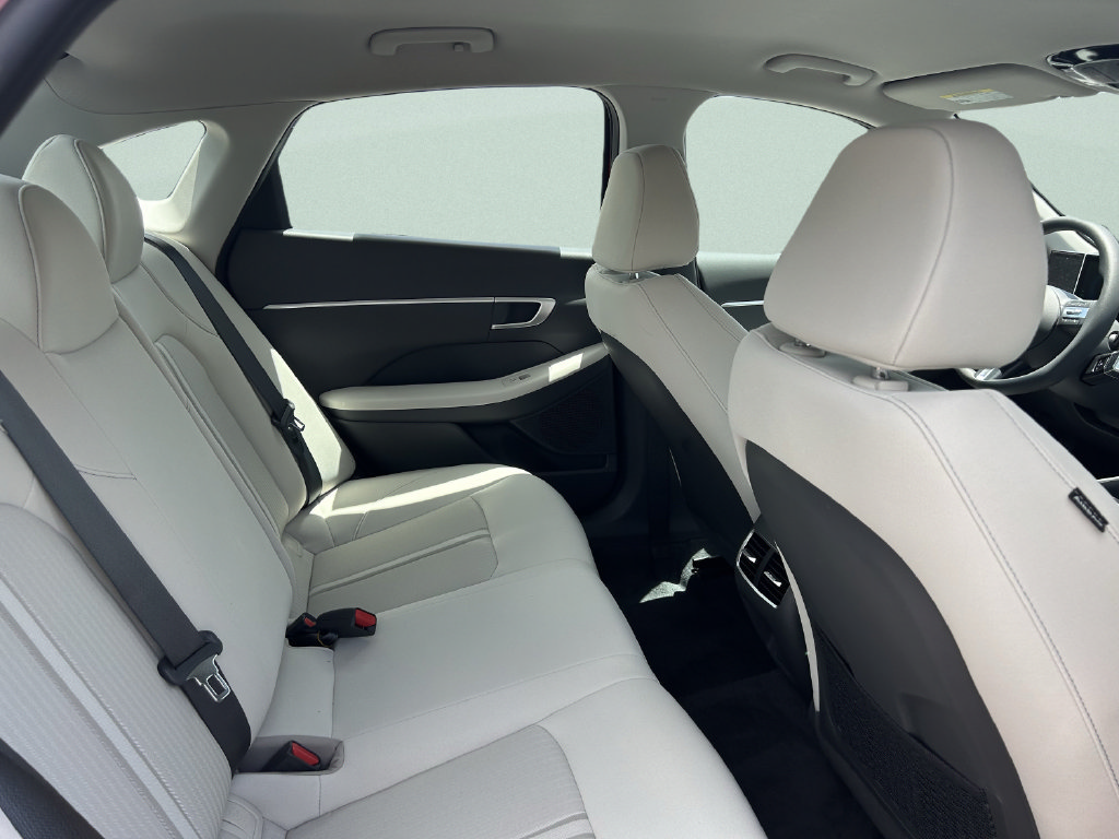 New 2026 Hyundai Sonata Blue FWD image 19