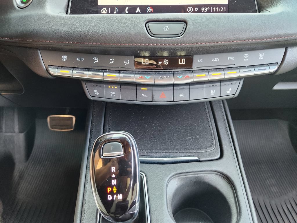 Used 2023 Cadillac XT4 Sport FWD image 19