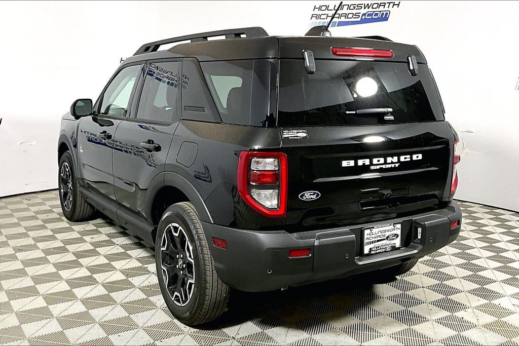 New 2026 Ford Bronco Sport Outer Banks w/ Outer Banks Tech Package+ AWD/4WD image 3