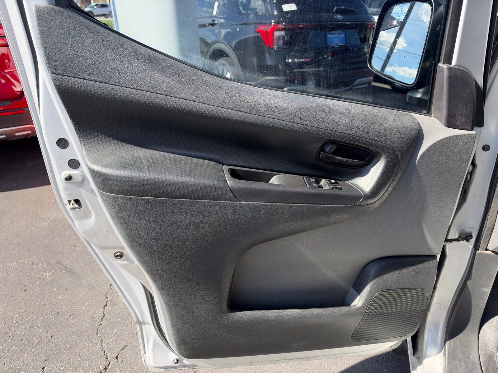 Used 2019 Nissan NV200 S FWD image 11