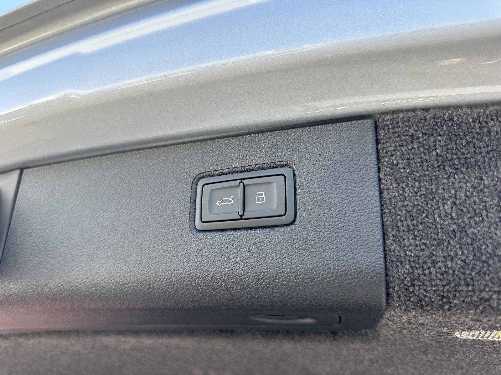 New 2027 Bentley Bentayga AWD/4WD image 60