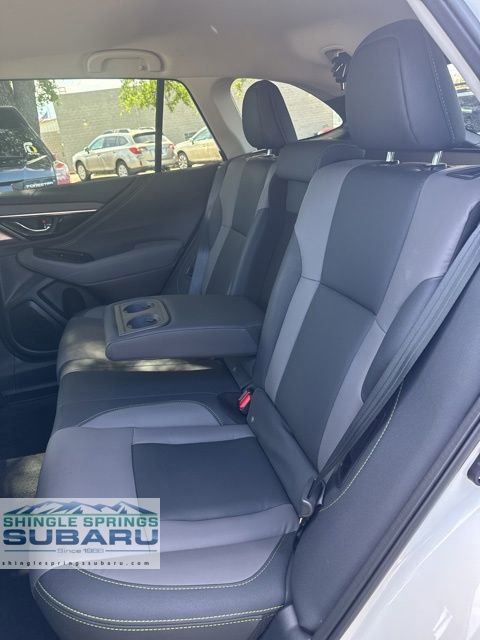 Certified 2025 Subaru Outback Onyx Edition AWD/4WD image 28
