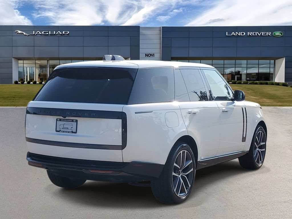 New 2026 Land Rover Range Rover SE AWD/4WD image 3