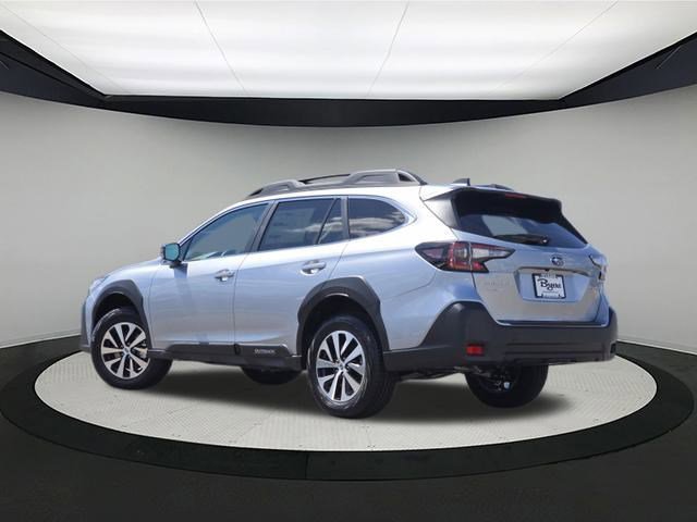 New 2025 Subaru Outback Premium image 5