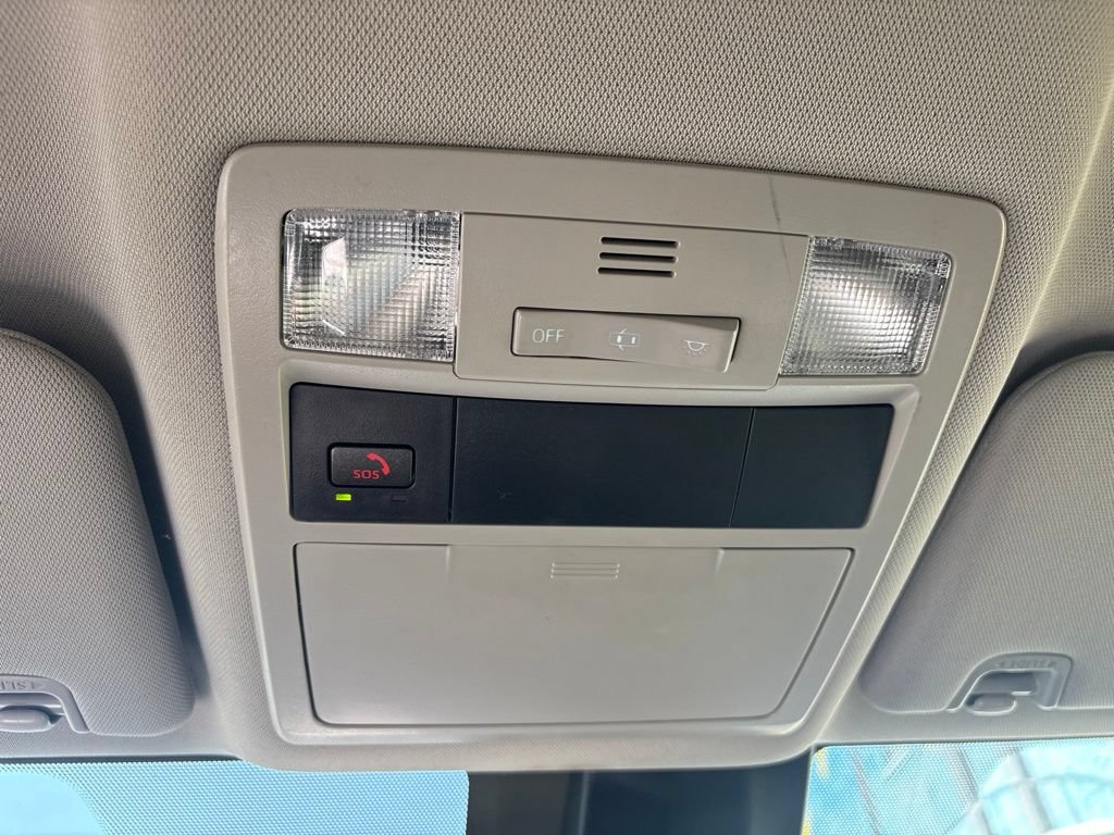 Used 2022 Toyota Tacoma SR w/ SR Convenience Package RWD image 16