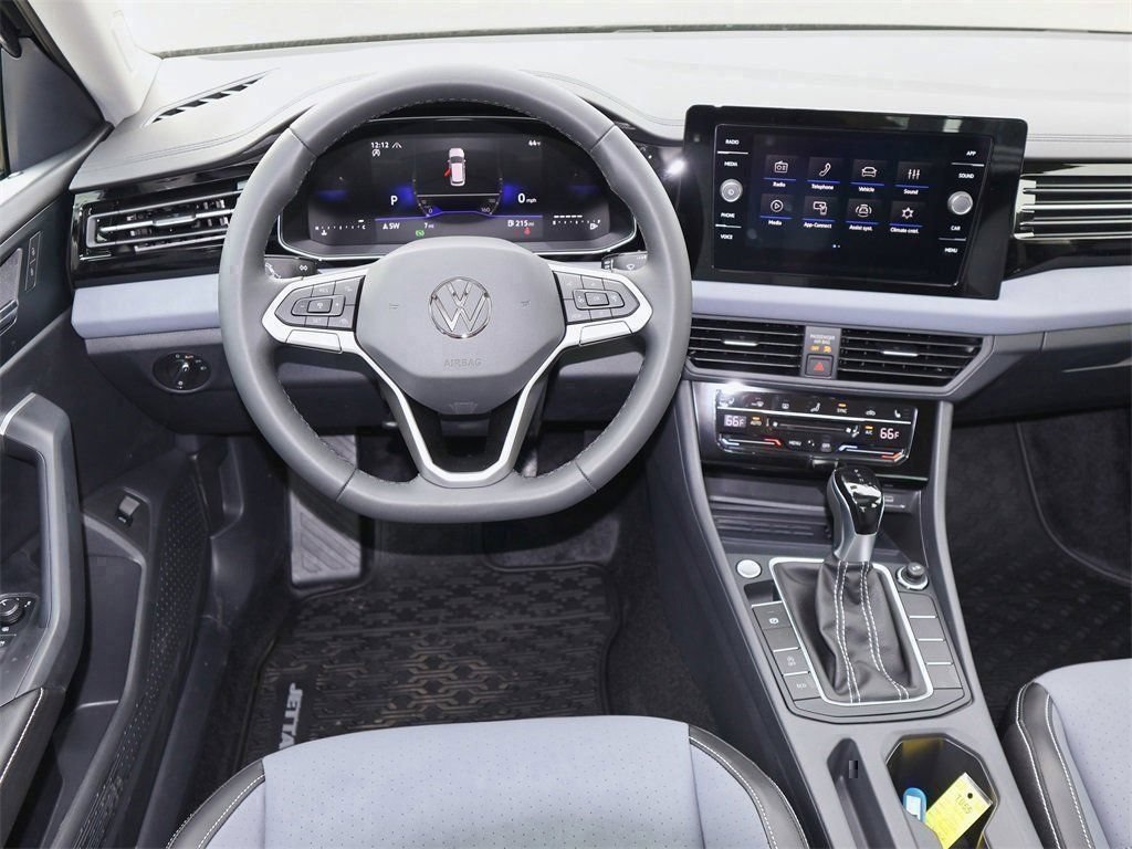 New 2026 Volkswagen Jetta SE FWD image 16